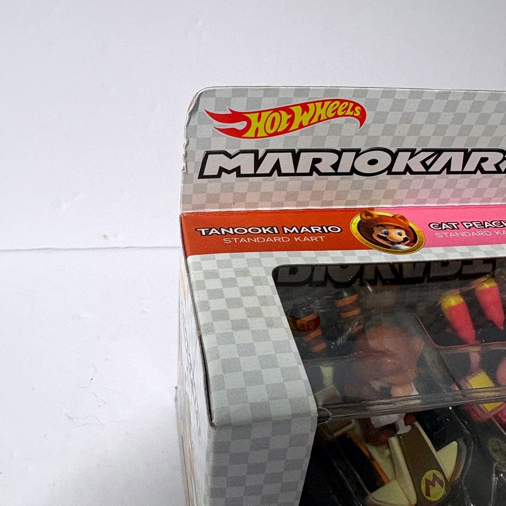Hot Wheels Mario Kart 4 Pack Tanooki Mario Cat Peach Toad Toadette Die-Cast Set - Picture 2 of 5